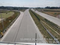 59) 2022-08-17 Widok z obiektu WD-13.3 w w stronę Warszawy, nad jezdnią lewą, prace przygotowawcze do wykonania oznakowania poziomego